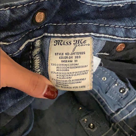 Miss Me Signature Skinny Jeans - Picture 4 of 4